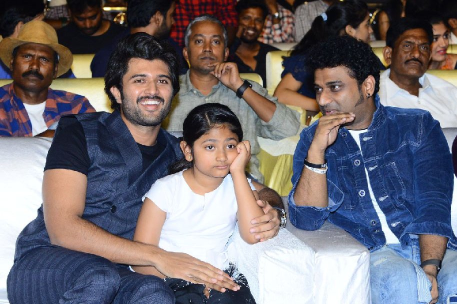 Maharshi-Movie-Pre-Release-Event